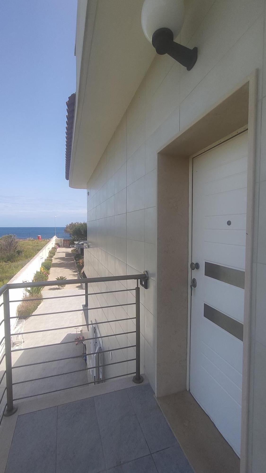 Seagull Apartments - Front And Sea View & Airport บารี ภายนอก รูปภาพ