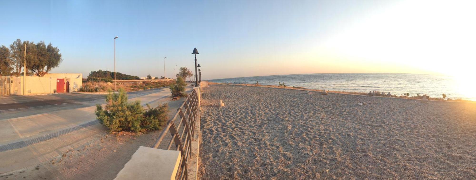 Seagull Apartments - Front And Sea View & Airport บารี ภายนอก รูปภาพ