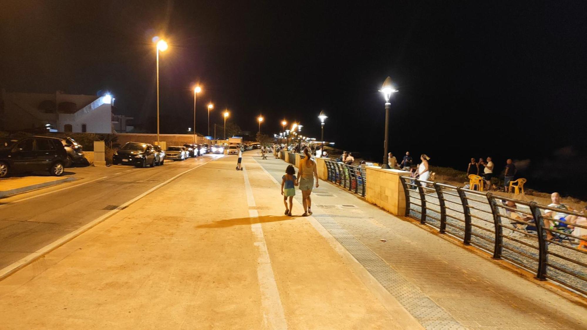 Seagull Apartments - Front And Sea View & Airport บารี ภายนอก รูปภาพ